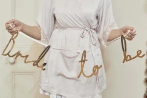 Γιρλάντα "Bride to be" - Talking Tables - Image 3