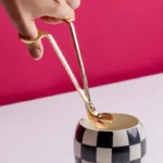 Κόφτης φιτιλιού μεταλλικός χρυσός 18εκ. - PADDYWAX - Image 3